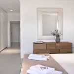 Elegant Seaside Villa, Great Views, Infinity Pool, Lia, Mykonos Villa *