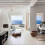 Villa Elegant Seaside Villa, Great Views, Infinity Pool, Lia, Mykonos Kalafati