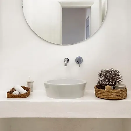 Willa Elegant Seaside Villa, Great Views, Infinity Pool, Lia, Mykonos