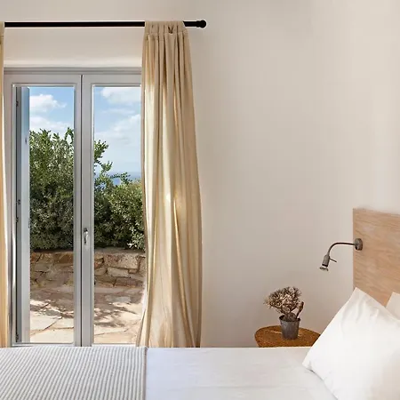 Elegant Seaside Villa, Great Views, Infinity Pool, Lia, Mykonos