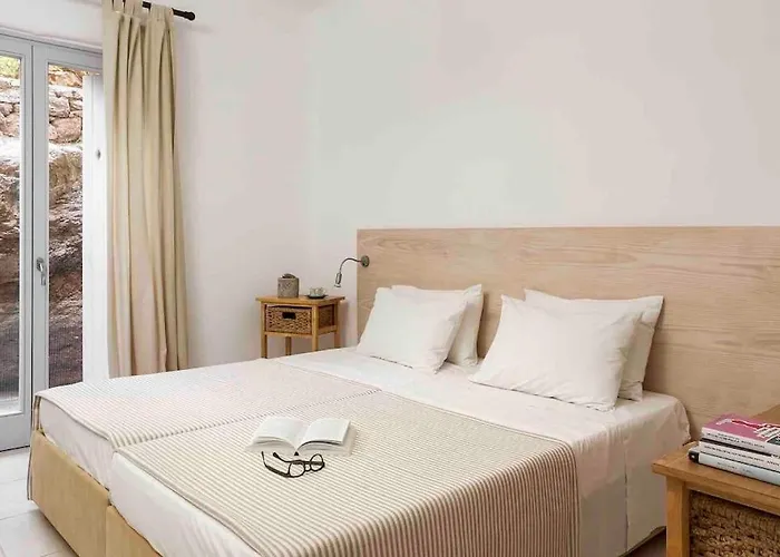 וילה Elegant Seaside Villa, Great Views, Infinity Pool, Lia, Mykonos *