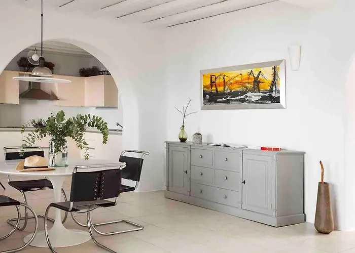 Elegant Seaside Villa, Great Views, Infinity Pool, Lia, Mykonos וילה קלפטיס