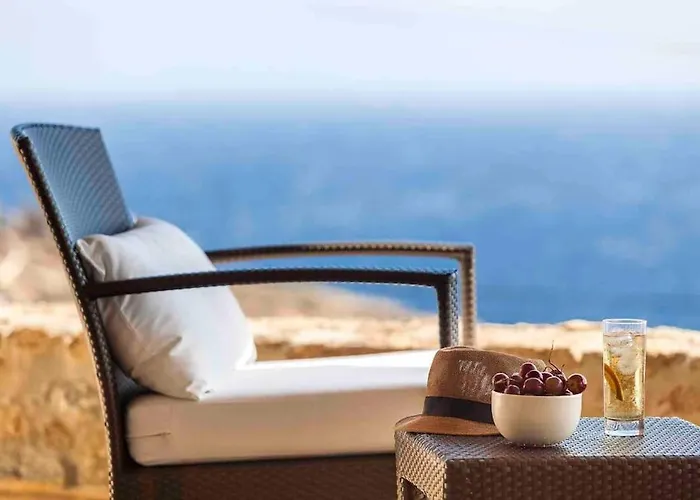 Elegant Seaside Villa, Great Views, Infinity Pool, Lia, Mykonos