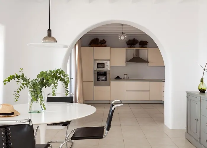 וילה Elegant Seaside Villa, Great Views, Infinity Pool, Lia, Mykonos קלפטיס