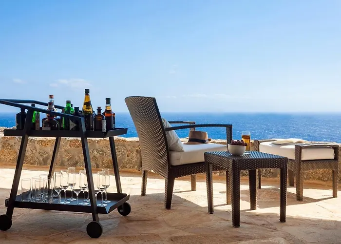 Elegant Seaside Villa, Great Views, Infinity Pool, Lia, Mykonos וילה קלפטיס