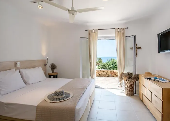 וילה Elegant Seaside Villa, Great Views, Infinity Pool, Lia, Mykonos קלפטיס