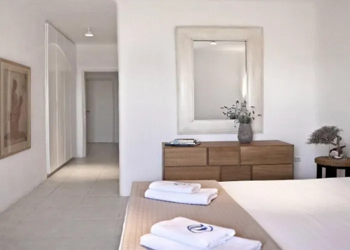 Elegant Seaside Villa, Great Views, Infinity Pool, Lia, Mykonos فيلة *