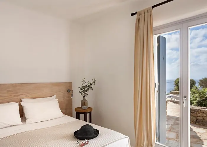 Elegant Seaside Villa, Great Views, Infinity Pool, Lia, Mykonos كالافاتيس