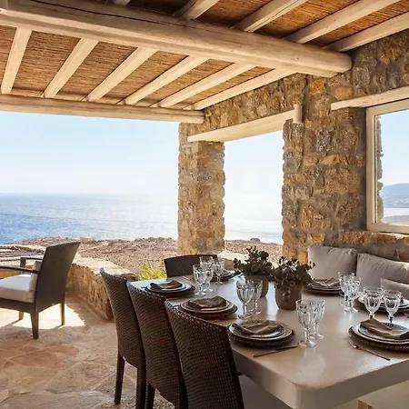 Elegant Seaside Villa, Great Views, Infinity Pool, Lia, Mykonos